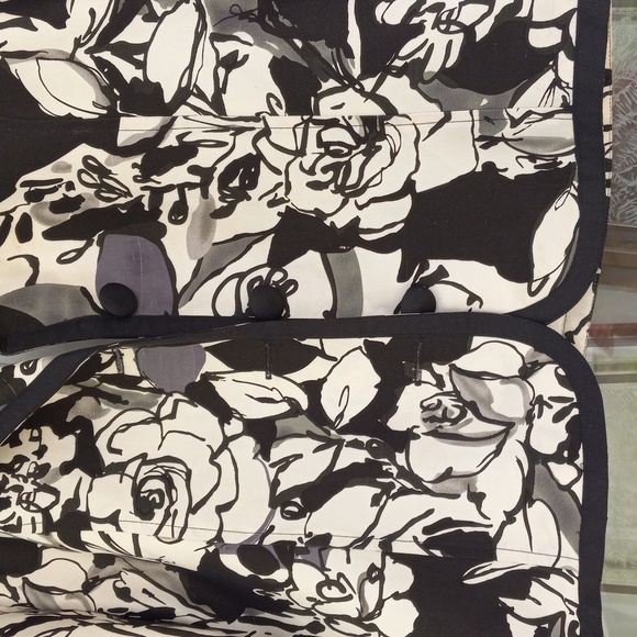 Mac & Jac Black Cream 100%Silk Fully Lined Cloth Button Lightweight Blazer Size8 - Picture 3 of 9